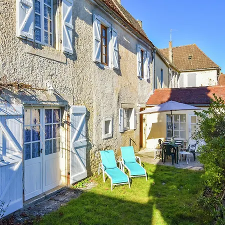 Beautiful Near The Forest, Cleaning Included Holiday home Montfaucon (Lot)