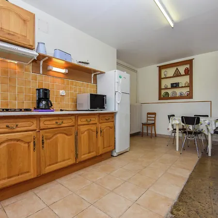 Beautiful Near The Forest, Cleaning Included Holiday home